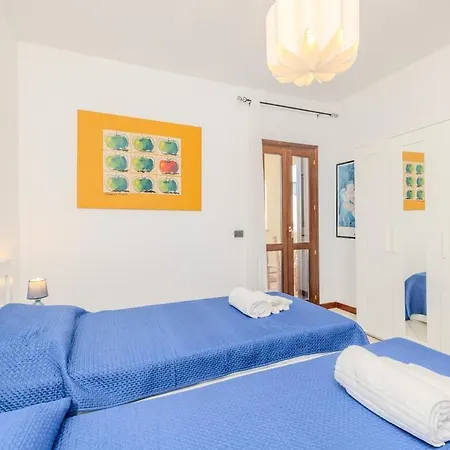 Apartment Historic - Open Space In The Center